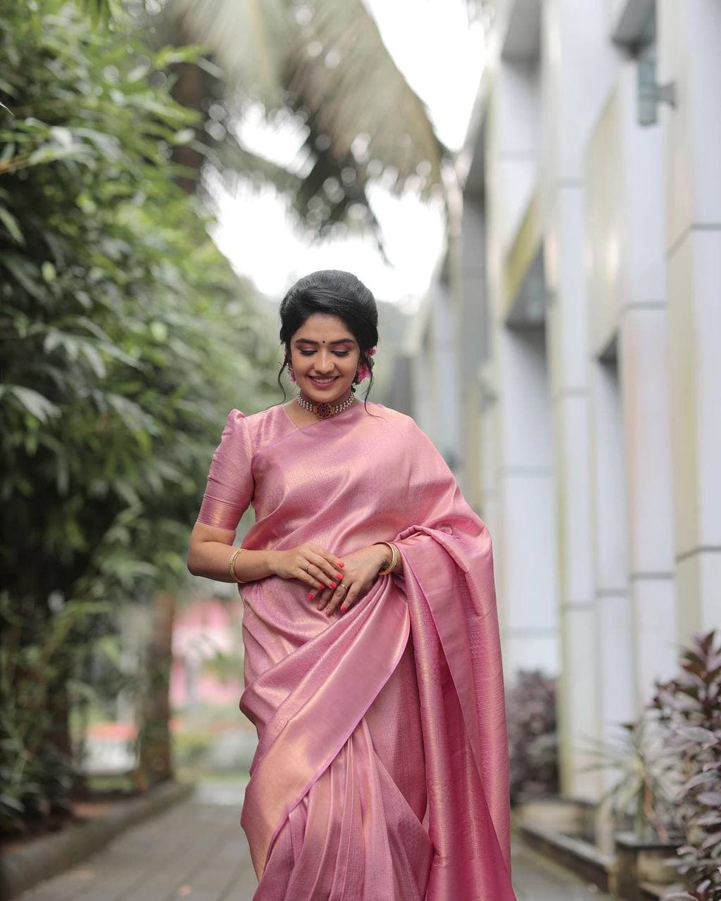 Elegant Rose Pink Banarasi Soft Silk Saree with Zari for Women