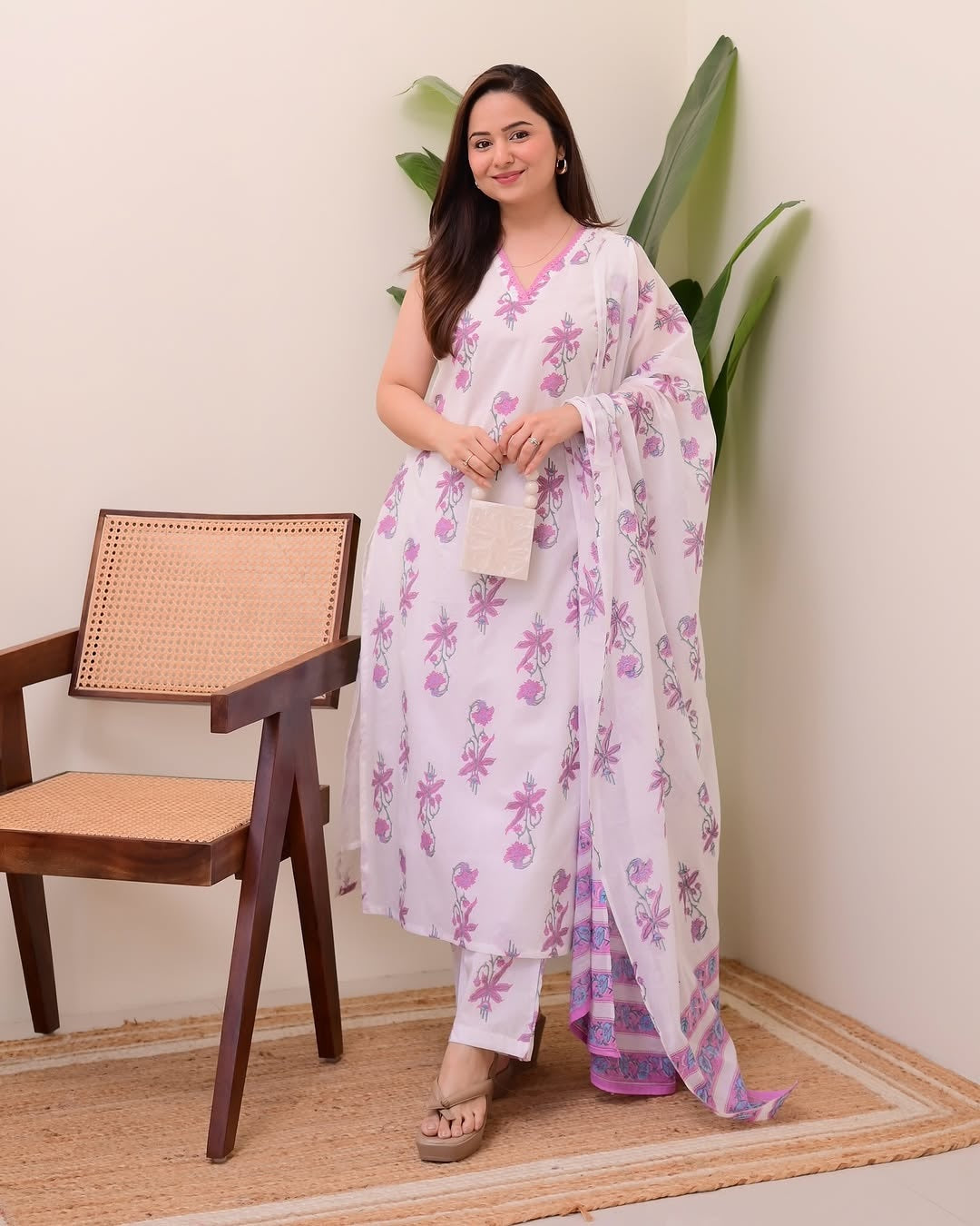 Elegant Pink Print Daily Wear Kurta Set