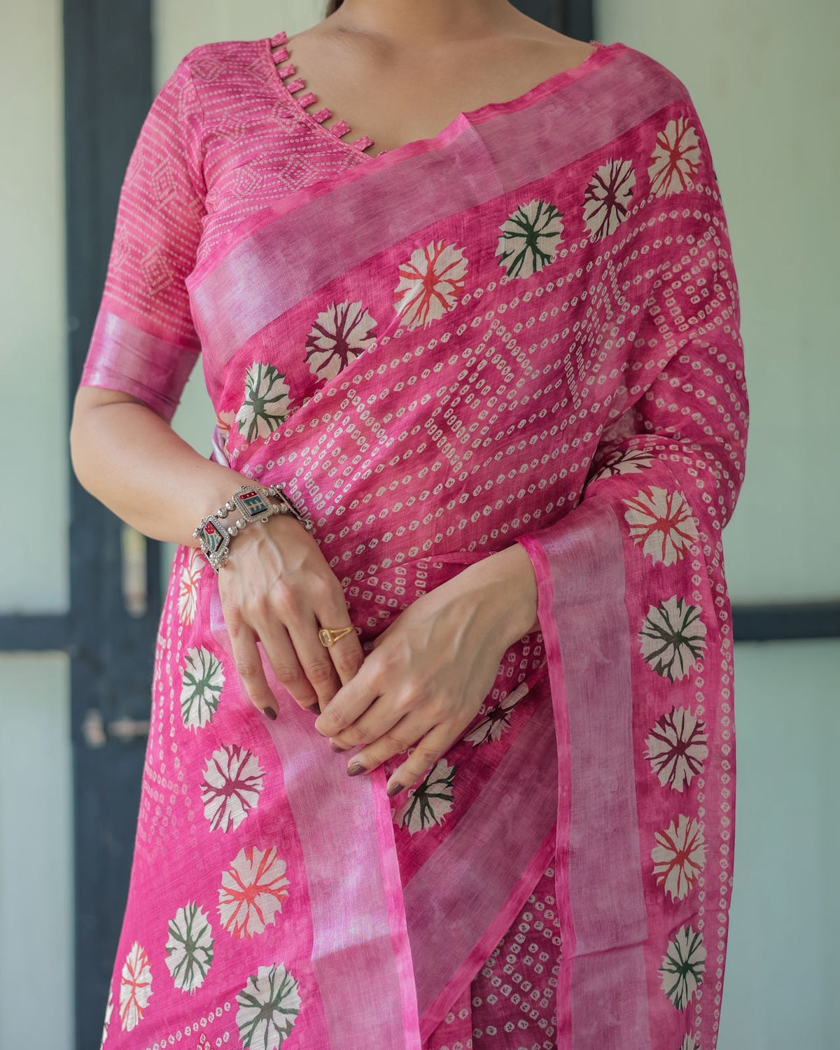 Elegant Pink Linen Saree with Bandhani &amp; Floral Design for Women