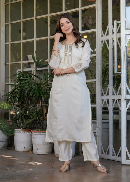 Elegant White Chanderi Threadwork Suit with Dupatta for Women