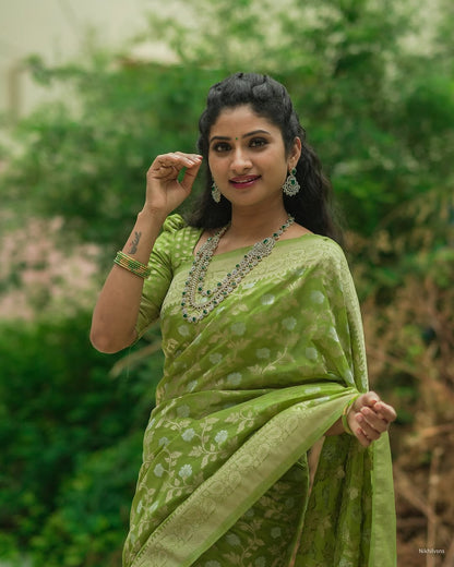 Festive Green Banarasi Saree with Subtle Zari Motifs for Women