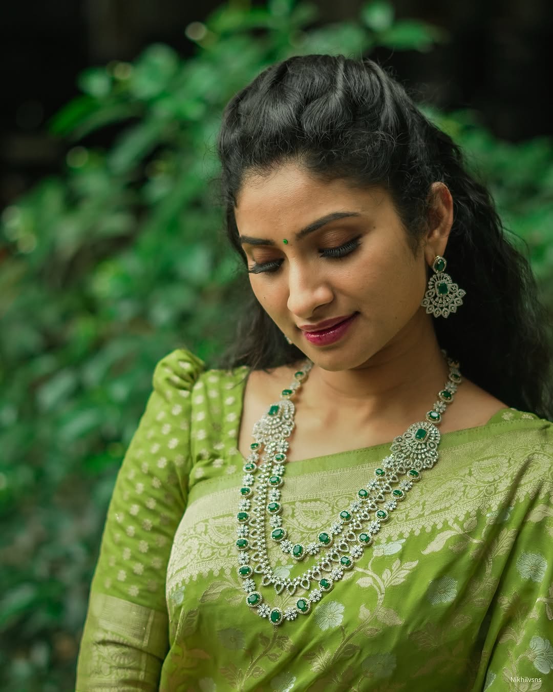 Festive Green Banarasi Saree with Subtle Zari Motifs for Women