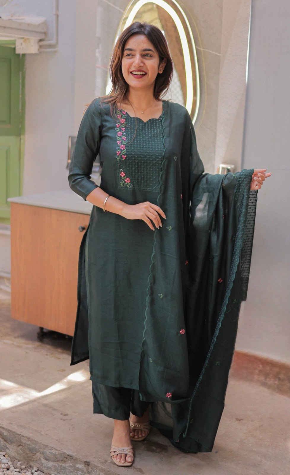 Graceful Dark Green Cotton Kurta Set for Women Online