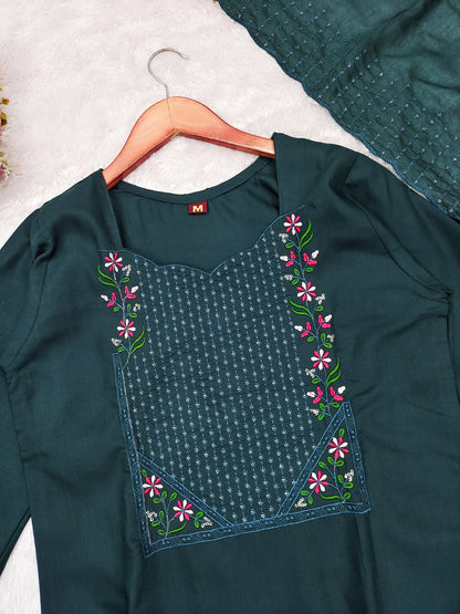 Graceful Dark Green Cotton Kurta Set for Women