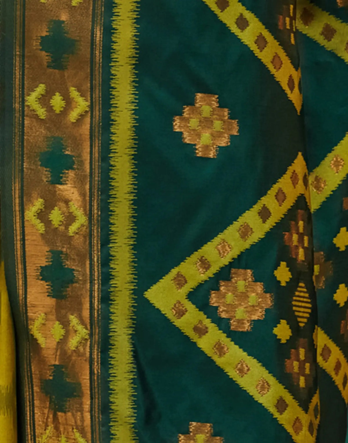Royal Mustard Green Banarasi Silk Saree with Rich Zari Glow for Women