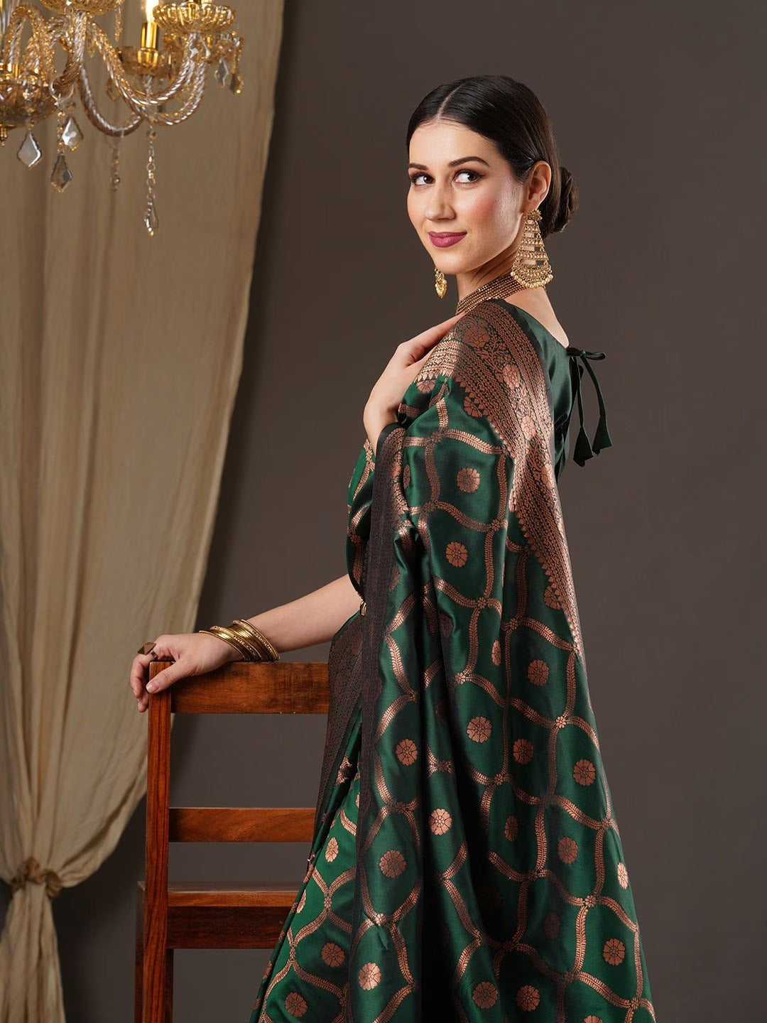 Premium Green Banarasi Saree with Intricate Zari Weaving for Women