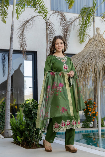 Green Chanderi Embroidered Kurta Pant Dupatta Set for Women