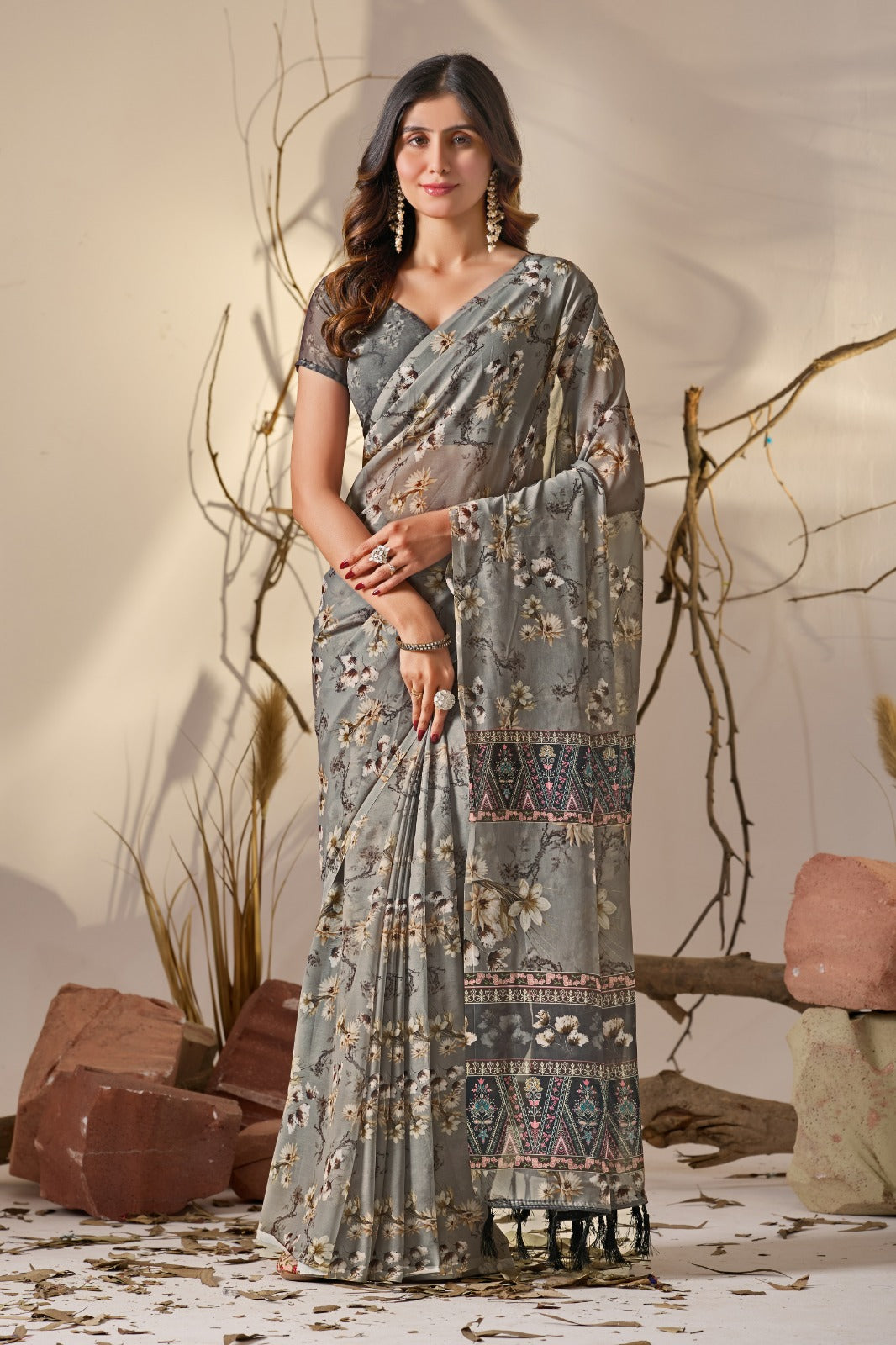 Grey Floral Printed Georgette Saree With Designer Pallu for Women