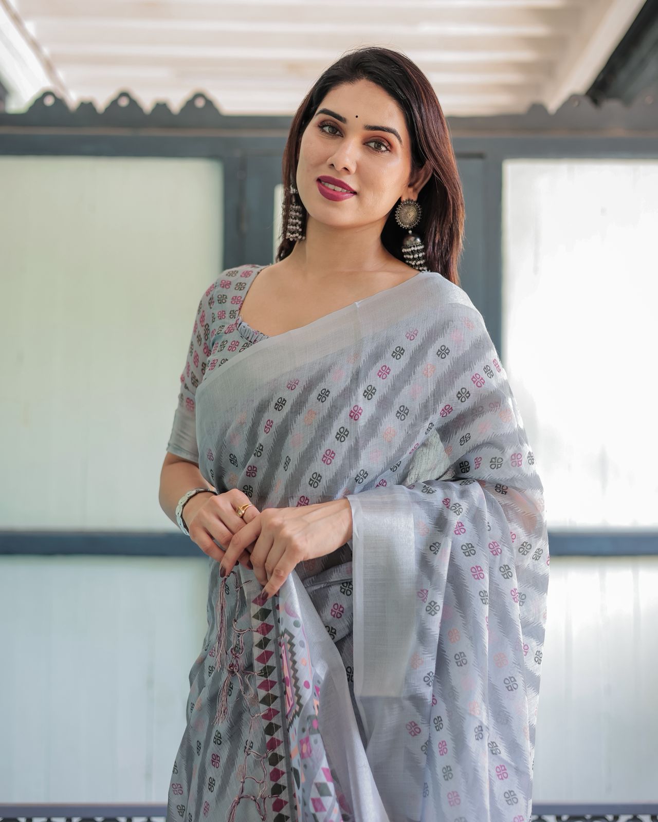 Soft Grey Pure Linen Ikat Printed Saree with Blouse