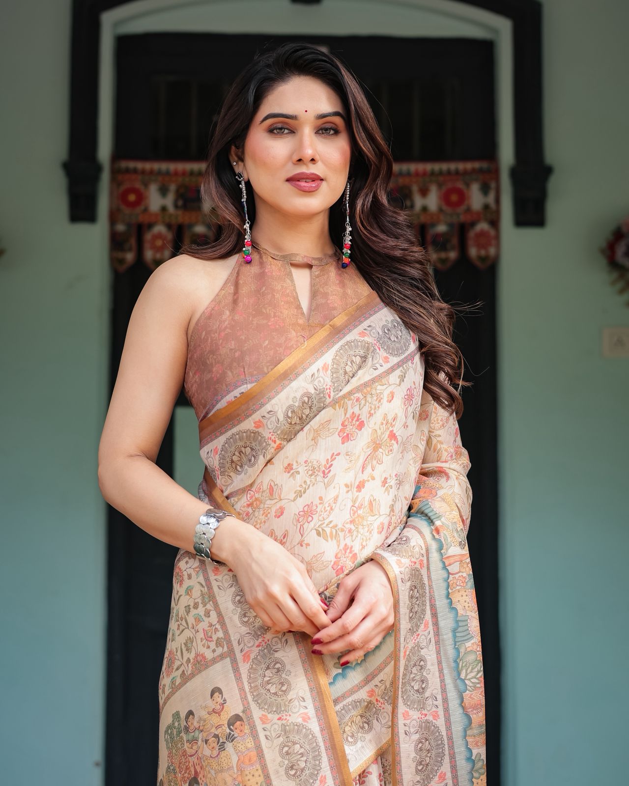 Ivory Cream Floral Handloom Saree with Heritage Pallu