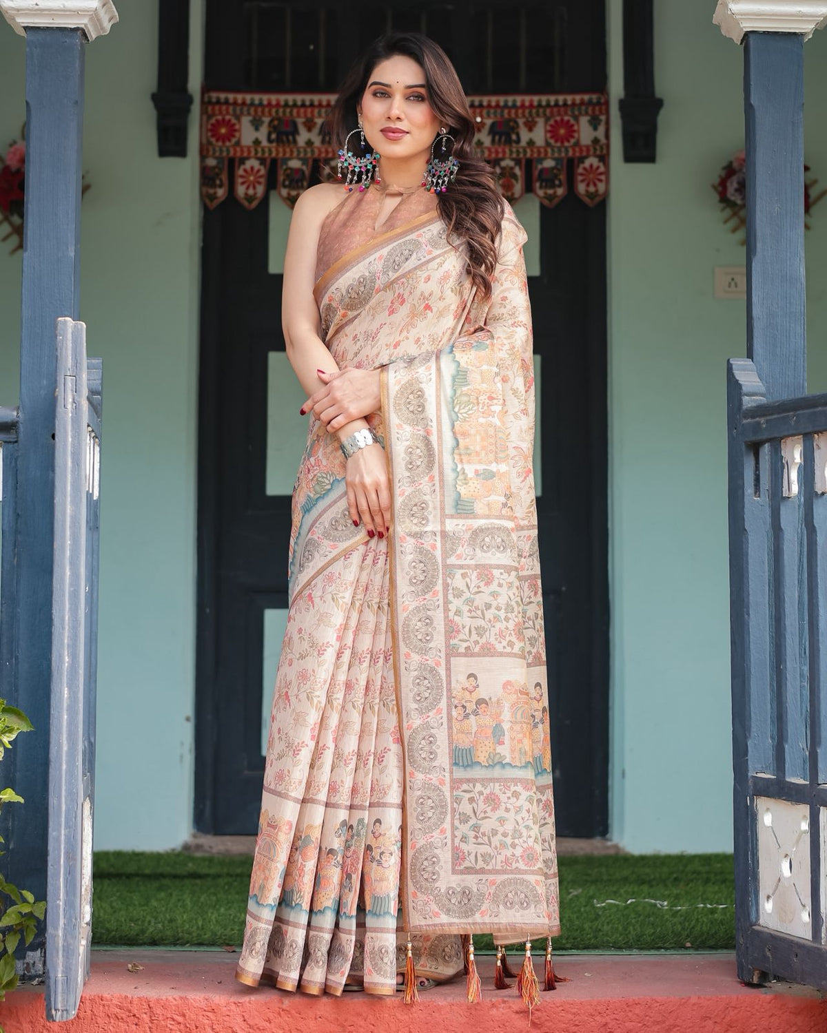 Ivory Cream Floral Handloom Saree with Heritage Pallu for Women