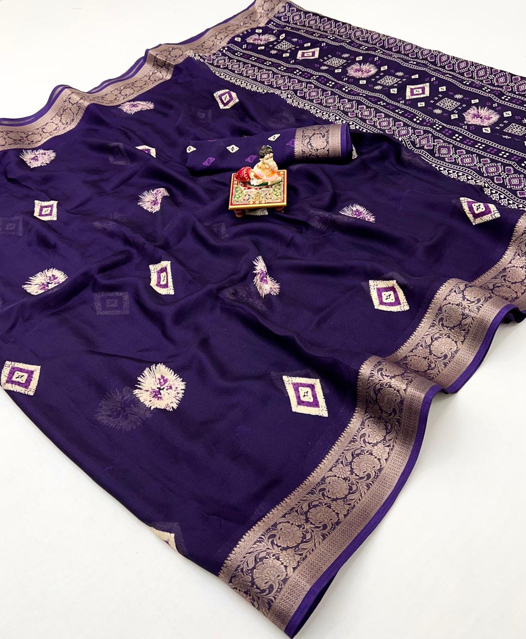 Luxury Purple Georgette Saree with Woven Border Design for Women