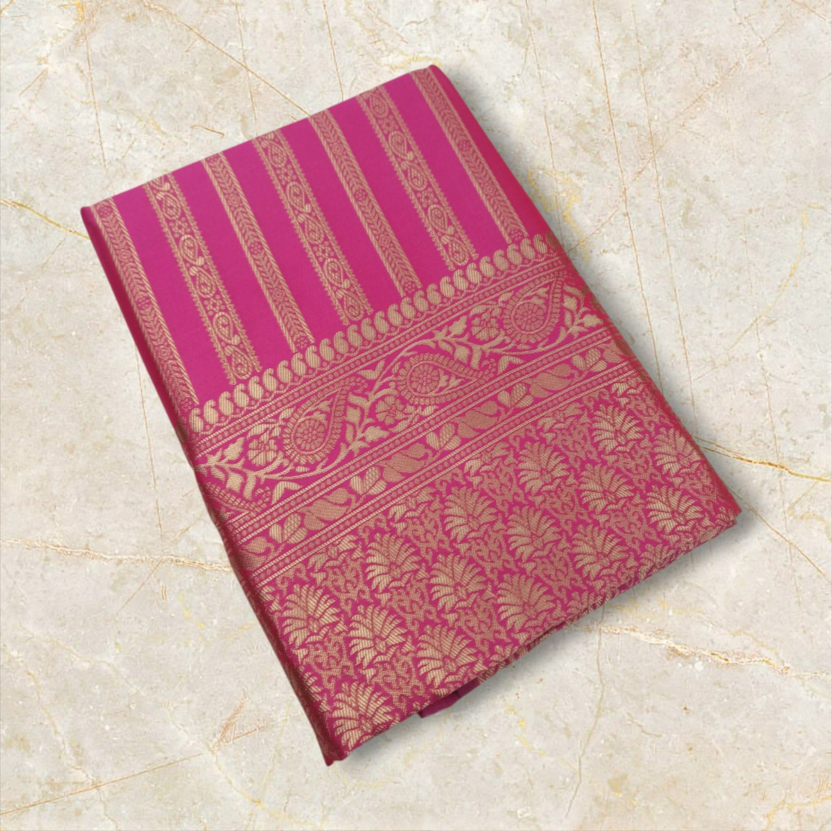 Magenta Zari Banarasi Lichi Silk Saree With Blouse for Women