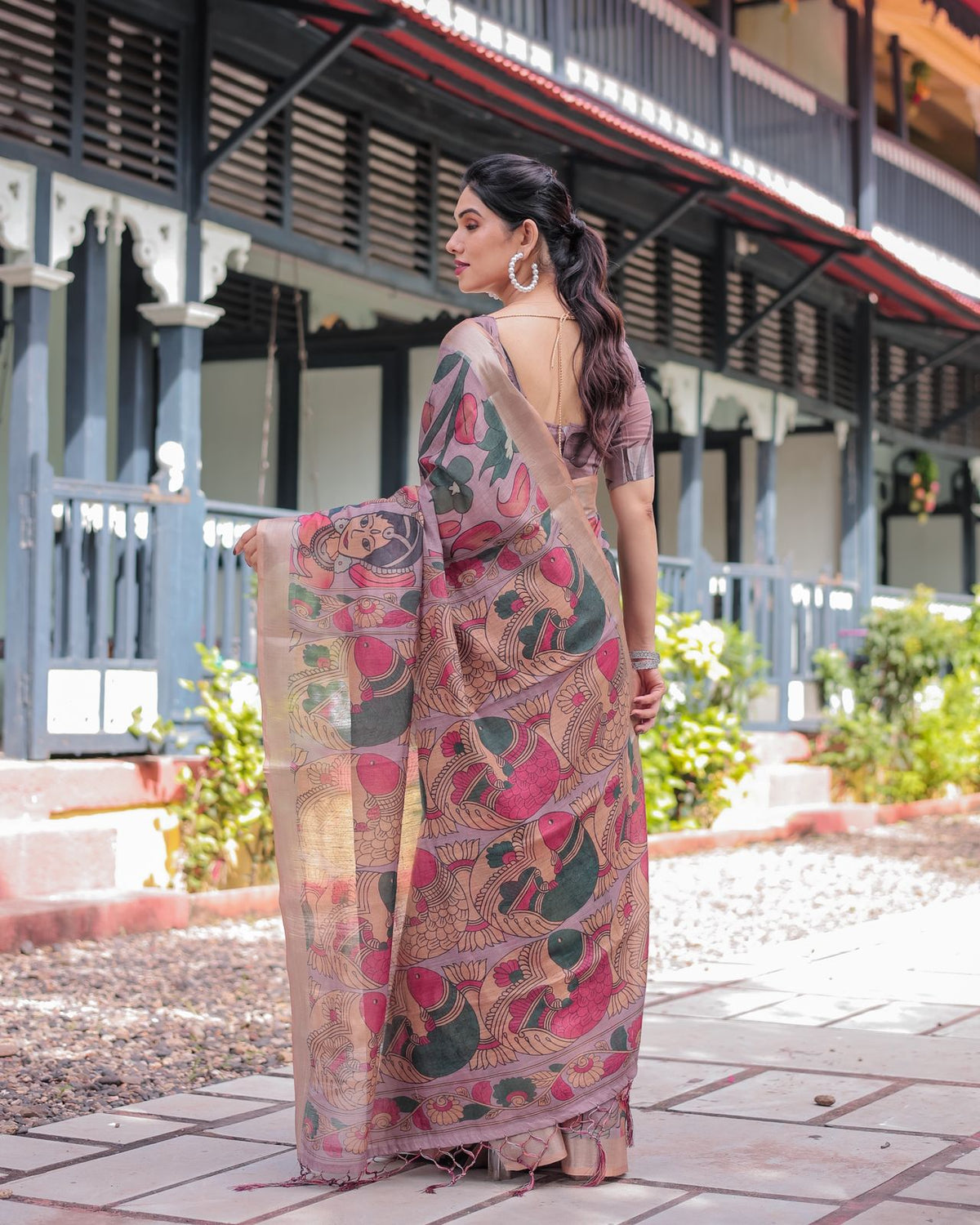 Elegant Mauve Linen Saree with Artistic Madhubani Print for Women
