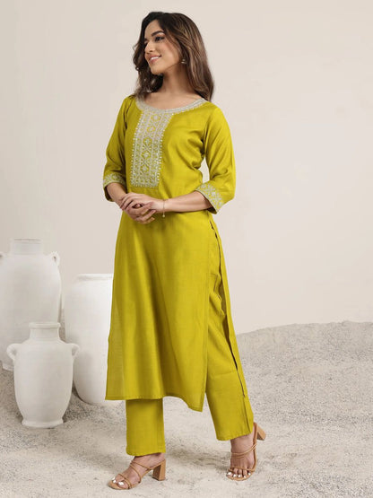 Olive Designer Kurti Set with Amrai Silk Dupatta for Women
