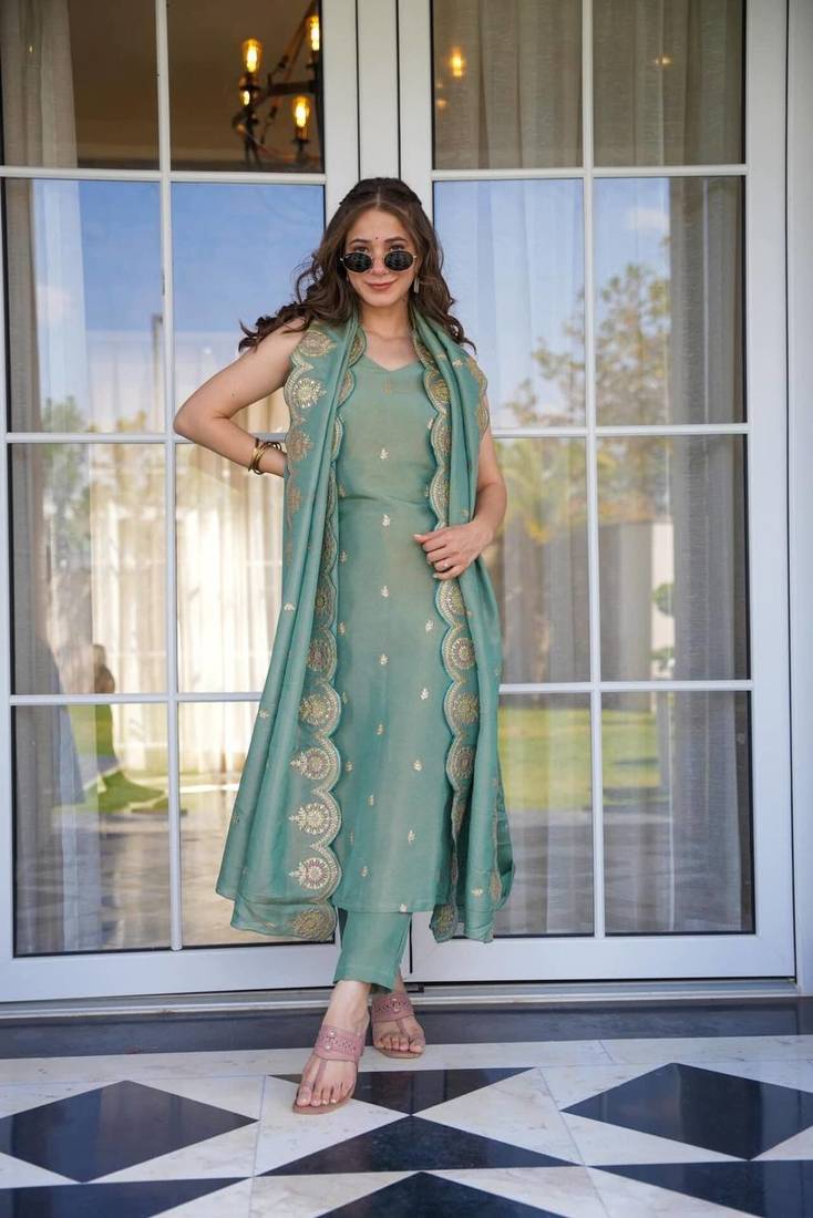 Pista Royale Salwar Suit