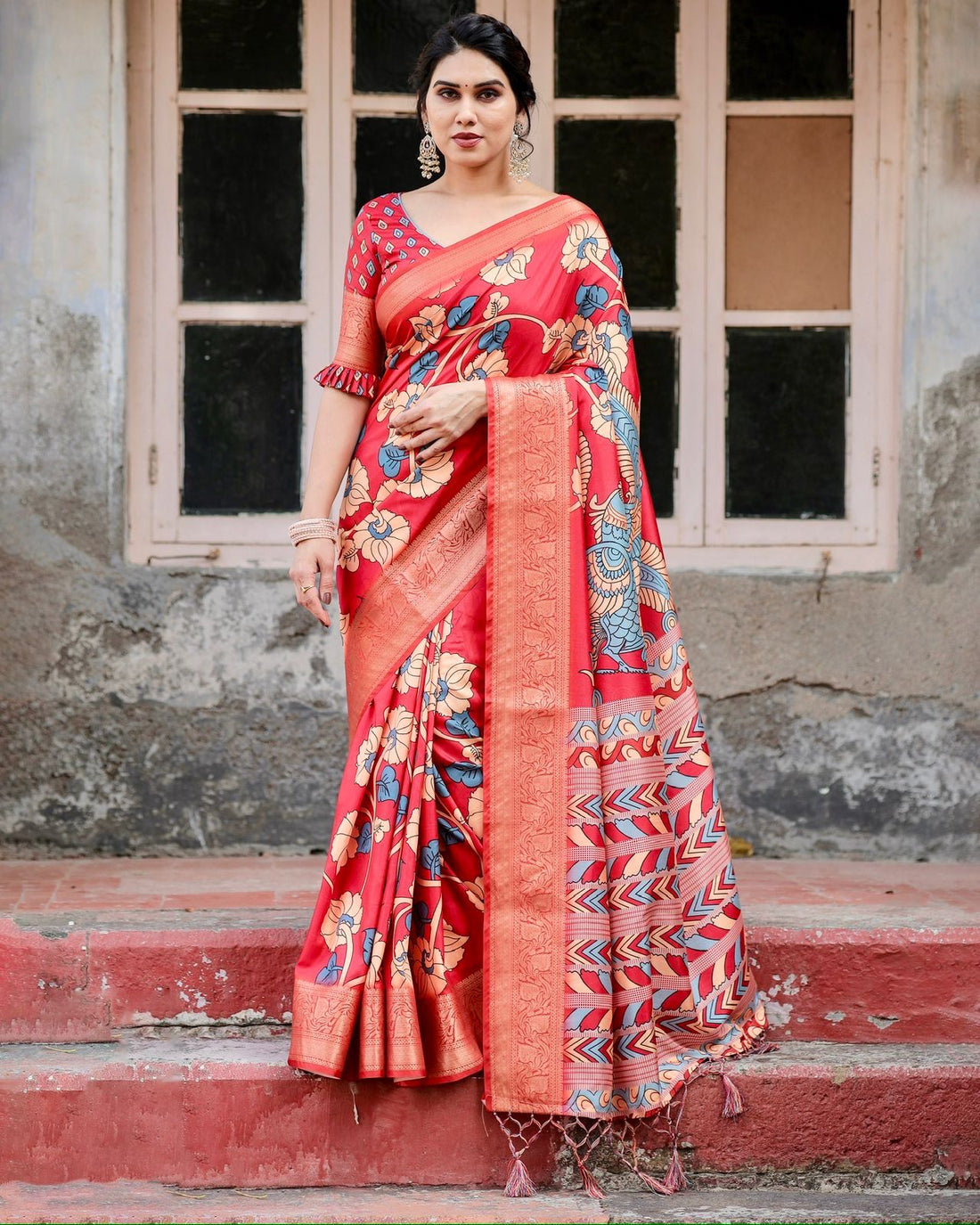 Elegant Red Banarasi Silk Saree for Festive &amp; Wedding Wear for Women