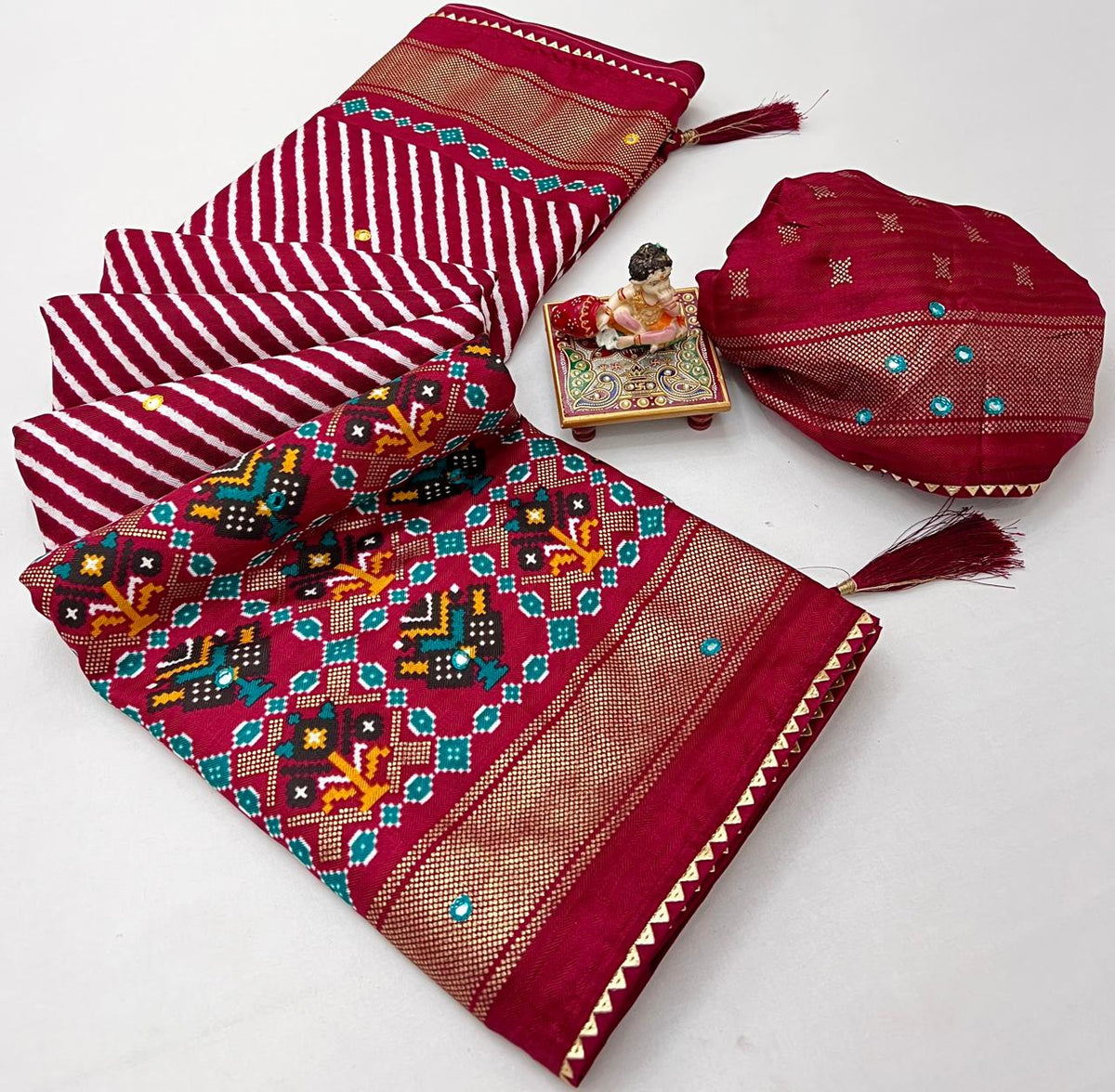 Red Patola Border Pashmina Silk Saree With Printed Pallu for Women