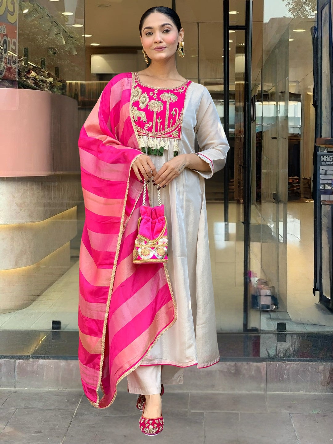 Elegant Silk Embroidered Kurta Pant Set with Jacquard Dupatta