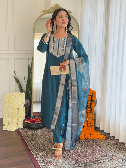 Teal Rayon Threadwork Salwar Suit for Women