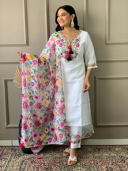 White Chanderi Embroidered Kurta Set with Organza Dupatta for Women