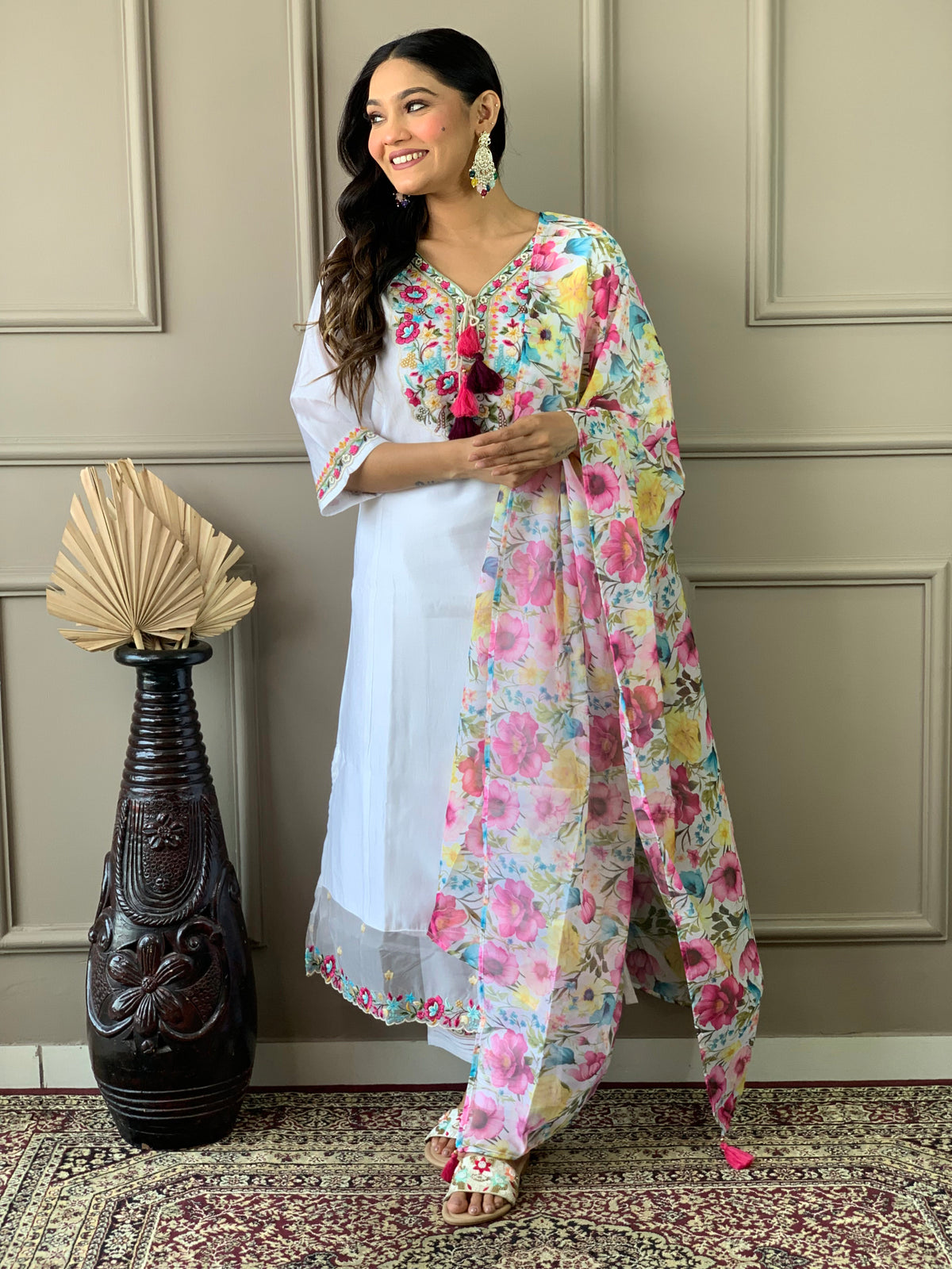 White Chanderi Embroidered Kurta Set with Organza Dupatta for Women