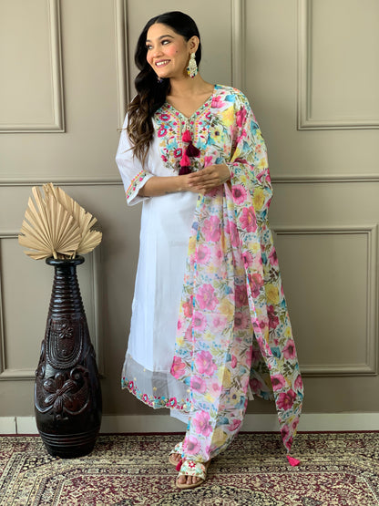 White Chanderi Embroidered Kurta Set with Organza Dupatta for Women